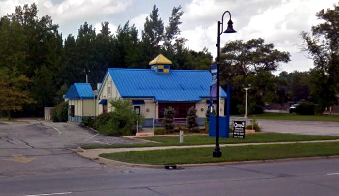 Long John Silvers - Saginaw - 7834 Gratiot Rd (newer photo)